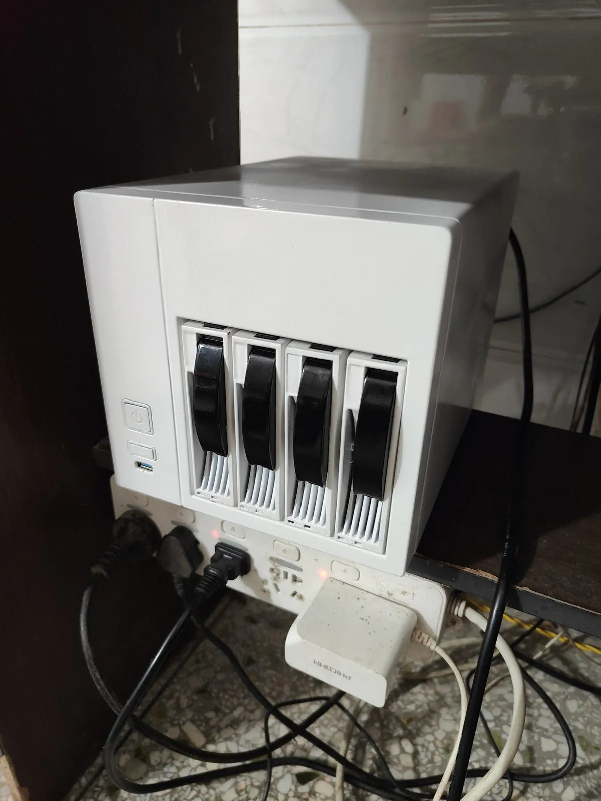 Diy一台带Ups功能的Nas